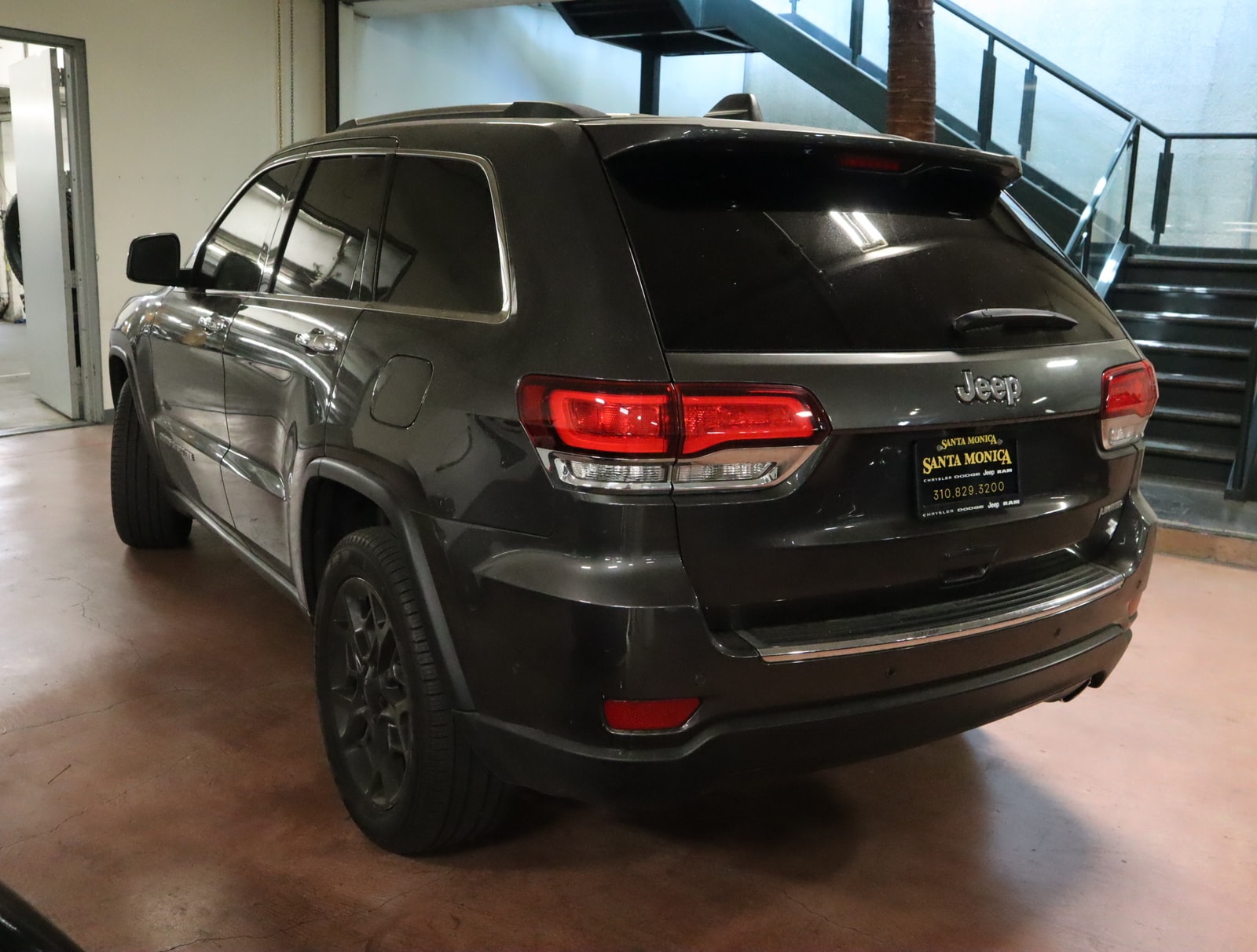 Used 2020 Jeep Grand Cherokee Limited with VIN 1C4RJEBG5LC140916 for sale in Santa Monica, CA