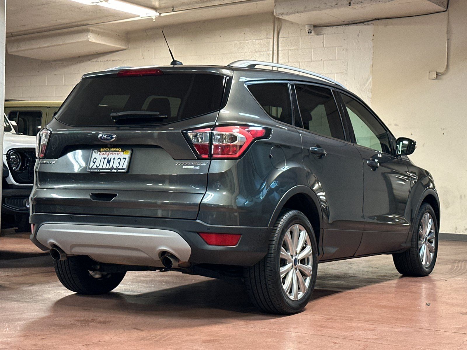 2017 Ford Escape Titanium photo 4