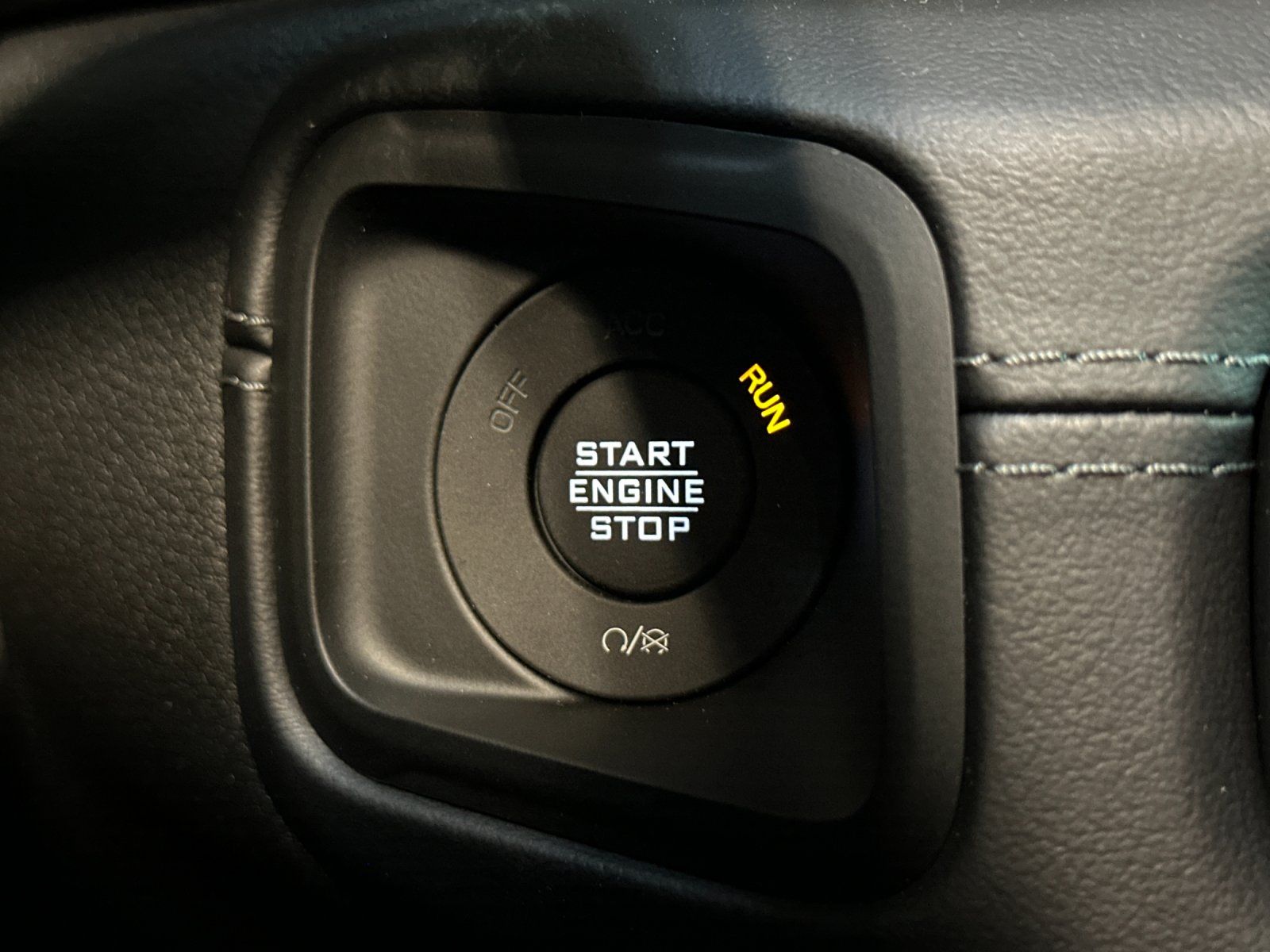 2025 Jeep Wrangler 4-Door Sahara - Photo 22