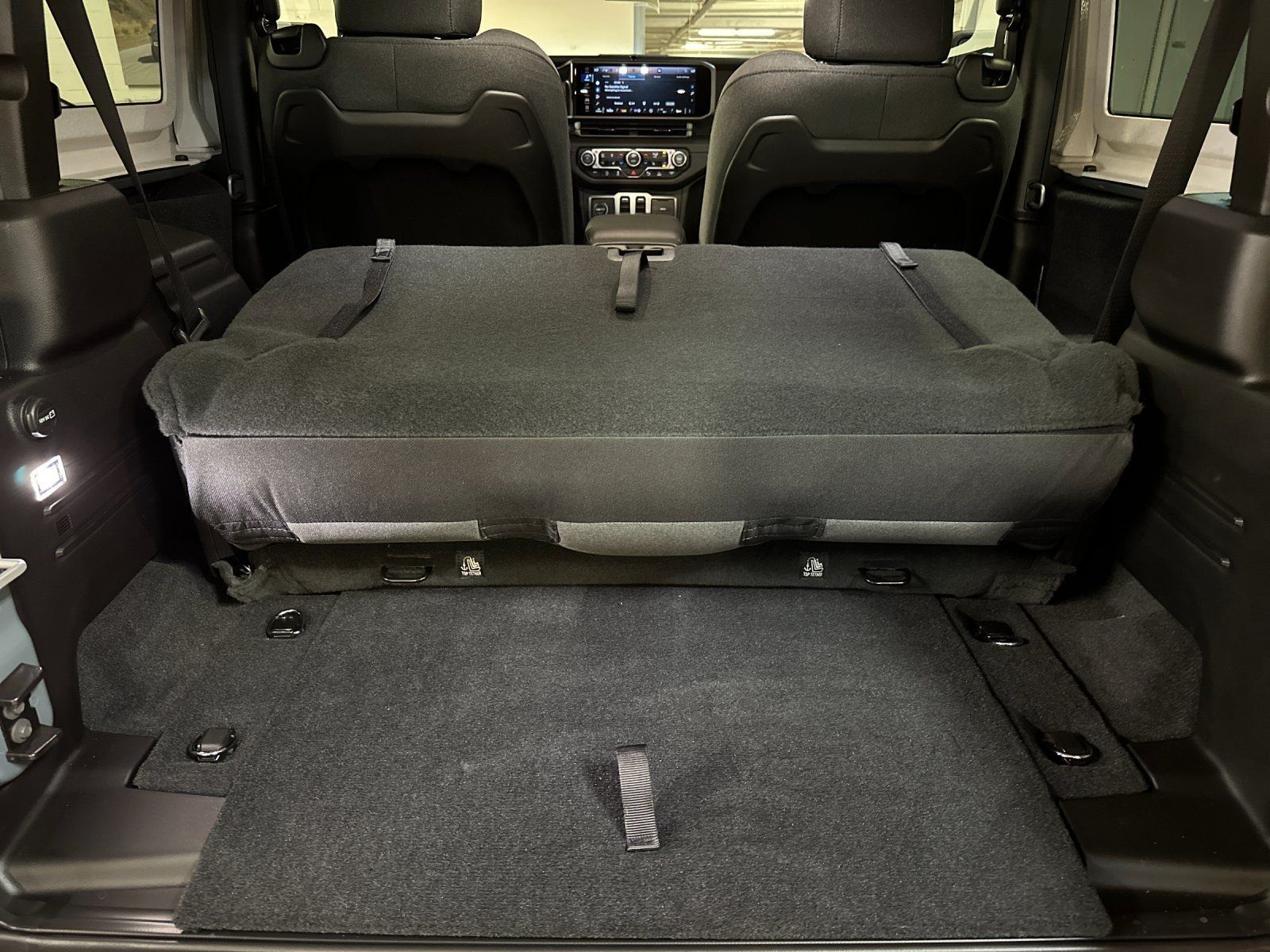 2025 Jeep Wrangler 2-Door Rubicon - Photo 14