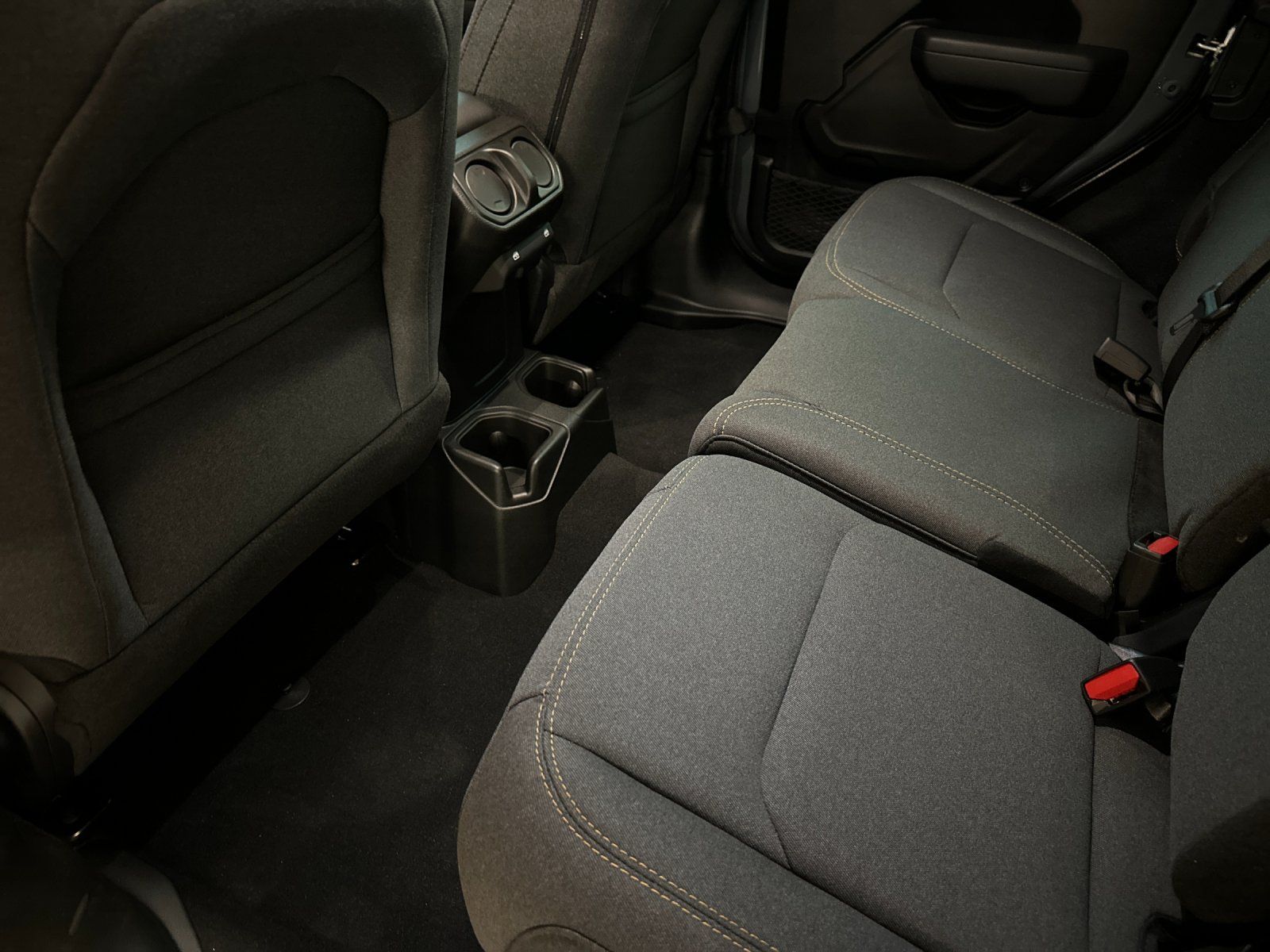 2025 Jeep Wrangler 4-Door Sport S - Photo 11