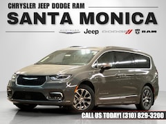 2025 Chrysler Pacifica Hybrid PACIFICA PLUG-IN HYBRID PINNACLE Passenger Van
