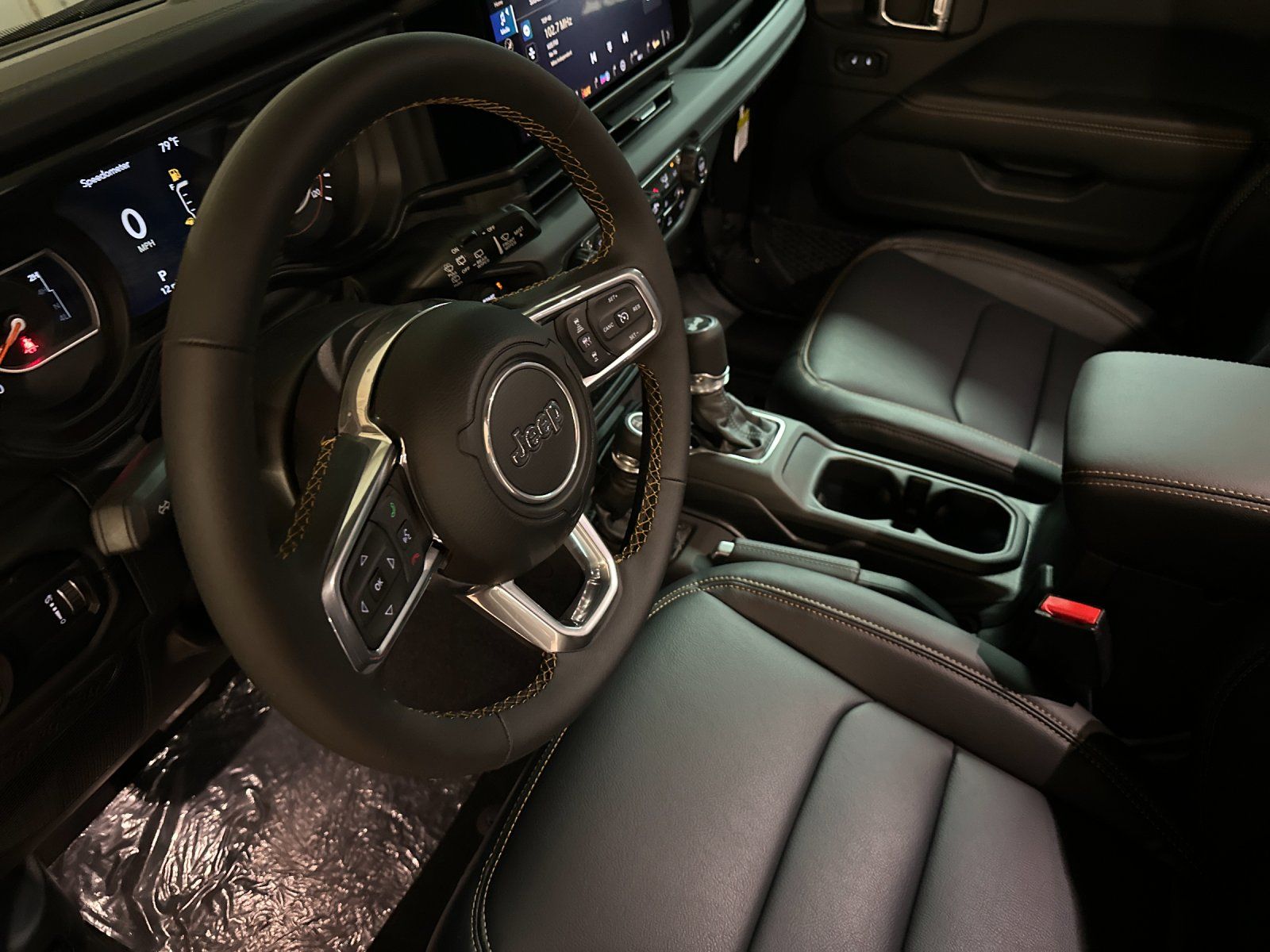 2025 Jeep Wrangler 4-Door Sahara - Photo 9