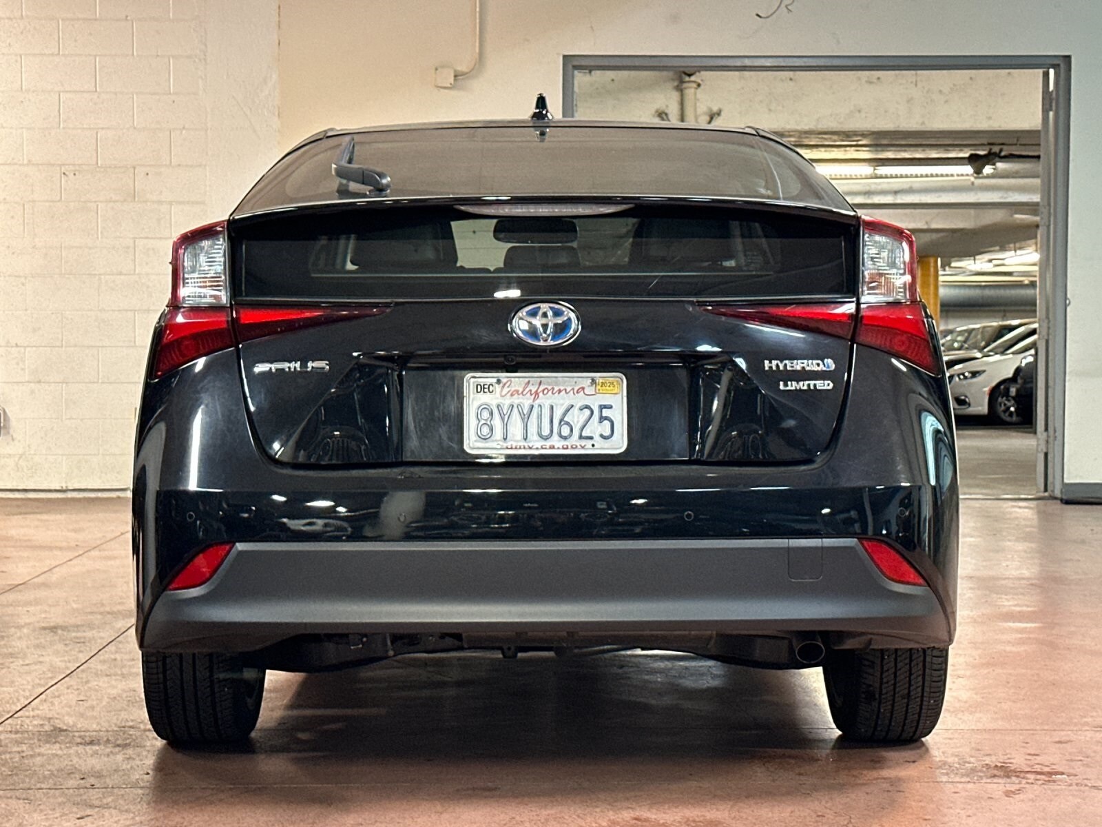 2022 Toyota Prius Limited photo 4