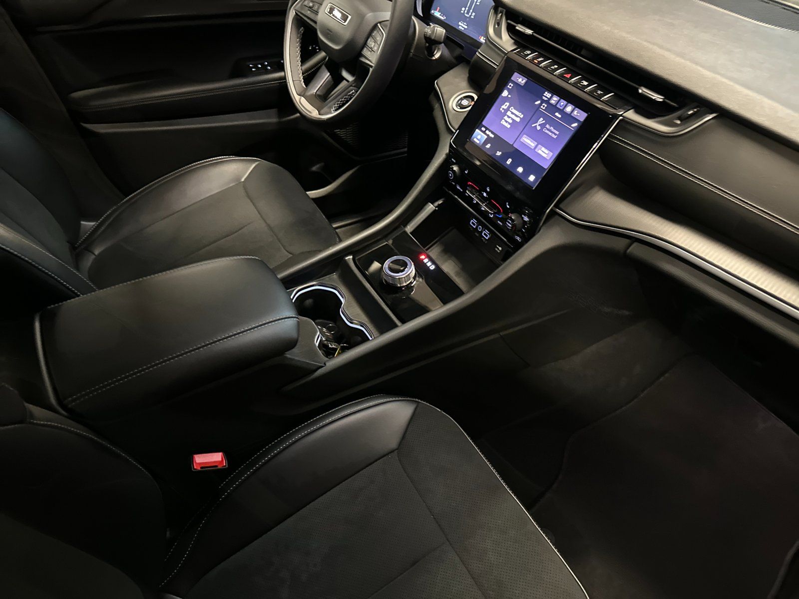 2025 Jeep Grand Cherokee L Altitude - Photo 16