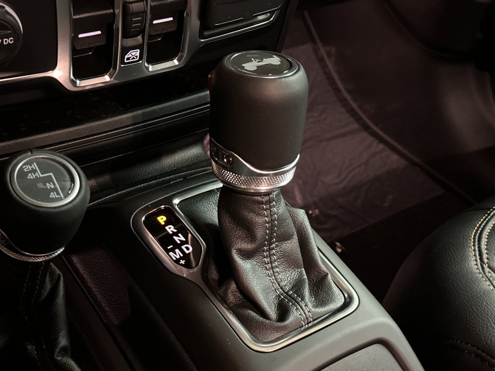 2025 Jeep Wrangler 4-Door Sahara - Photo 20