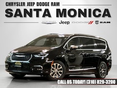 2025 Chrysler Pacifica Hybrid
