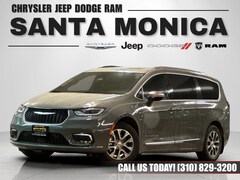 2025 Chrysler Pacifica Hybrid