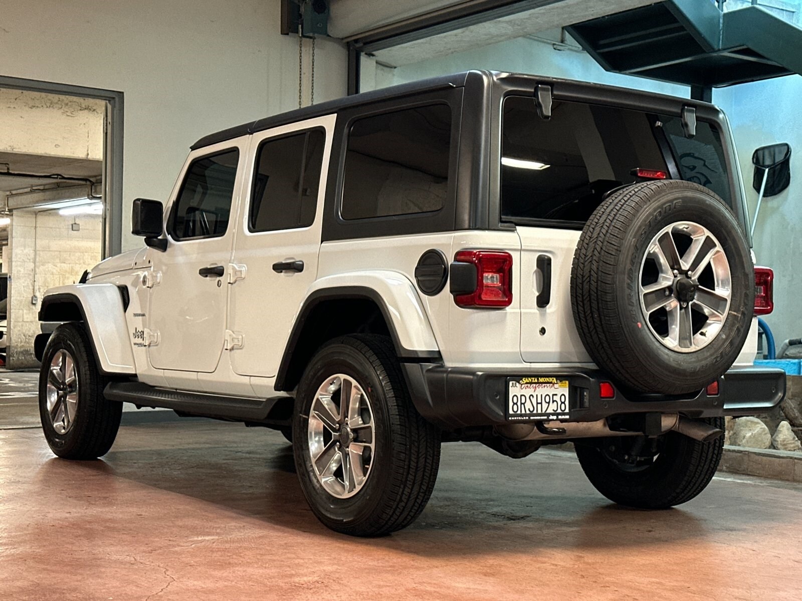 2020 Jeep Wrangler Unlimited Sahara photo 2