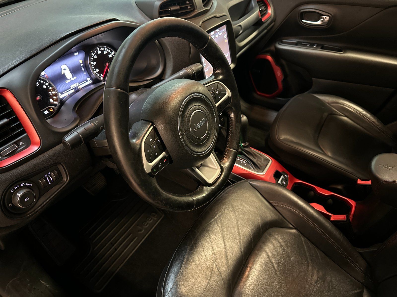 2021 Jeep Renegade Trailhawk - Photo 9
