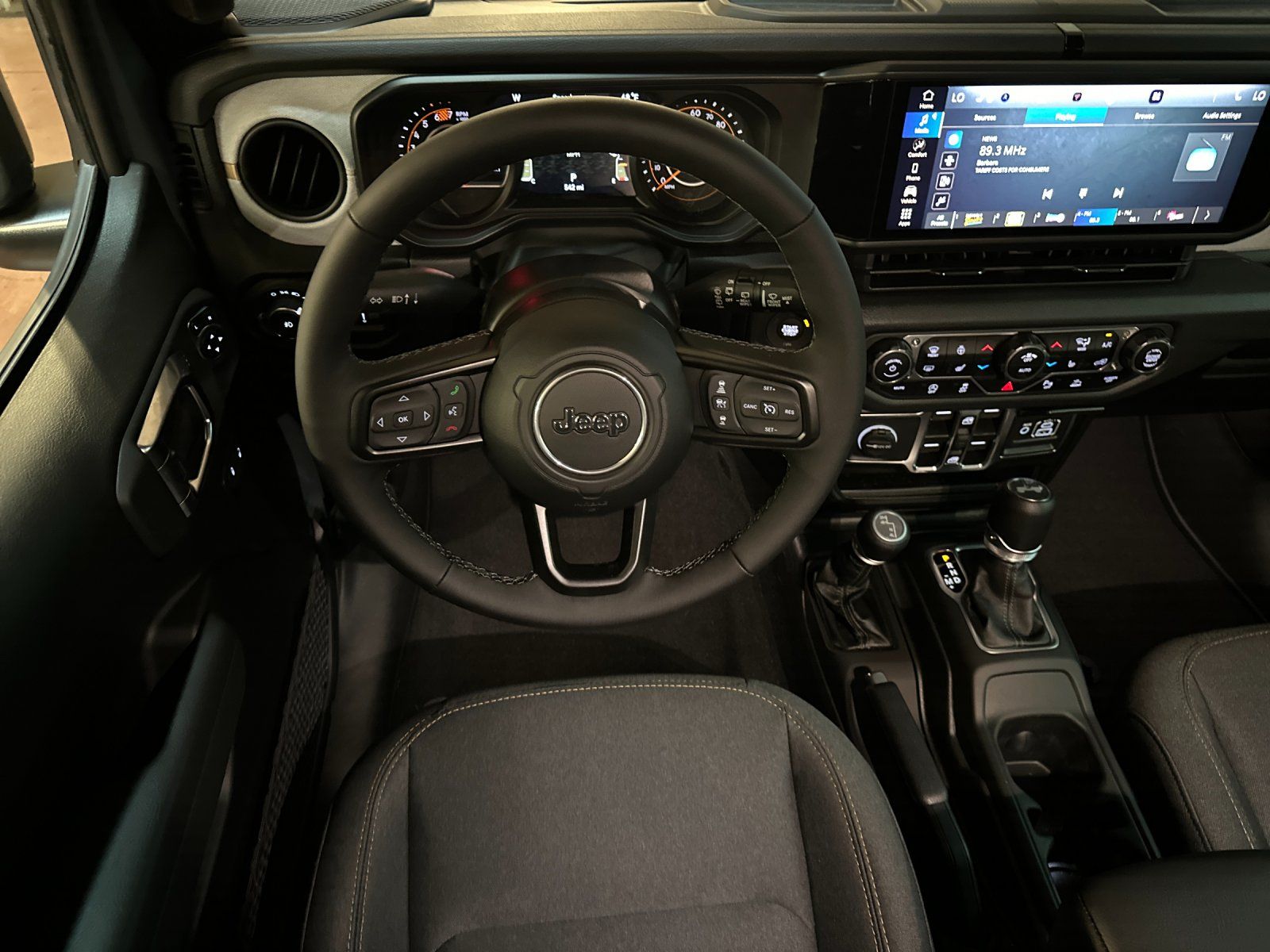 2025 Jeep Wrangler 4-Door Sport S - Photo 13