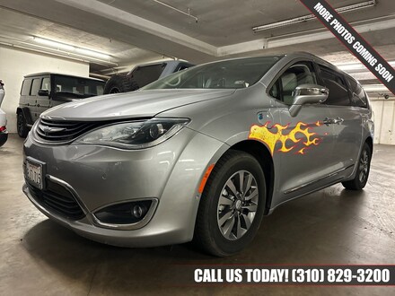 2019 Chrysler Pacifica Hybrid Limited Minivan/Van