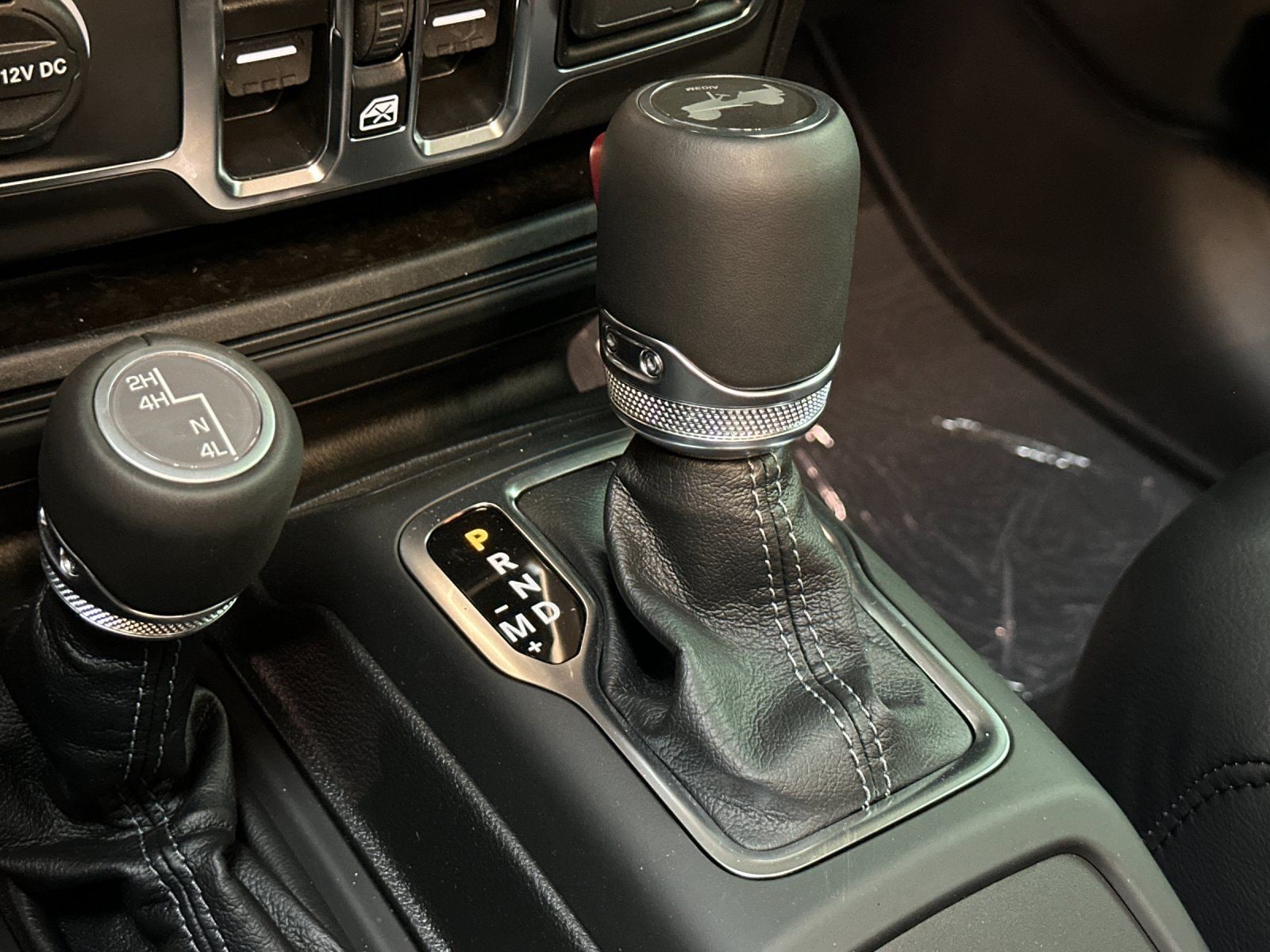 2025 Jeep Wrangler 4-Door Sahara - Photo 21