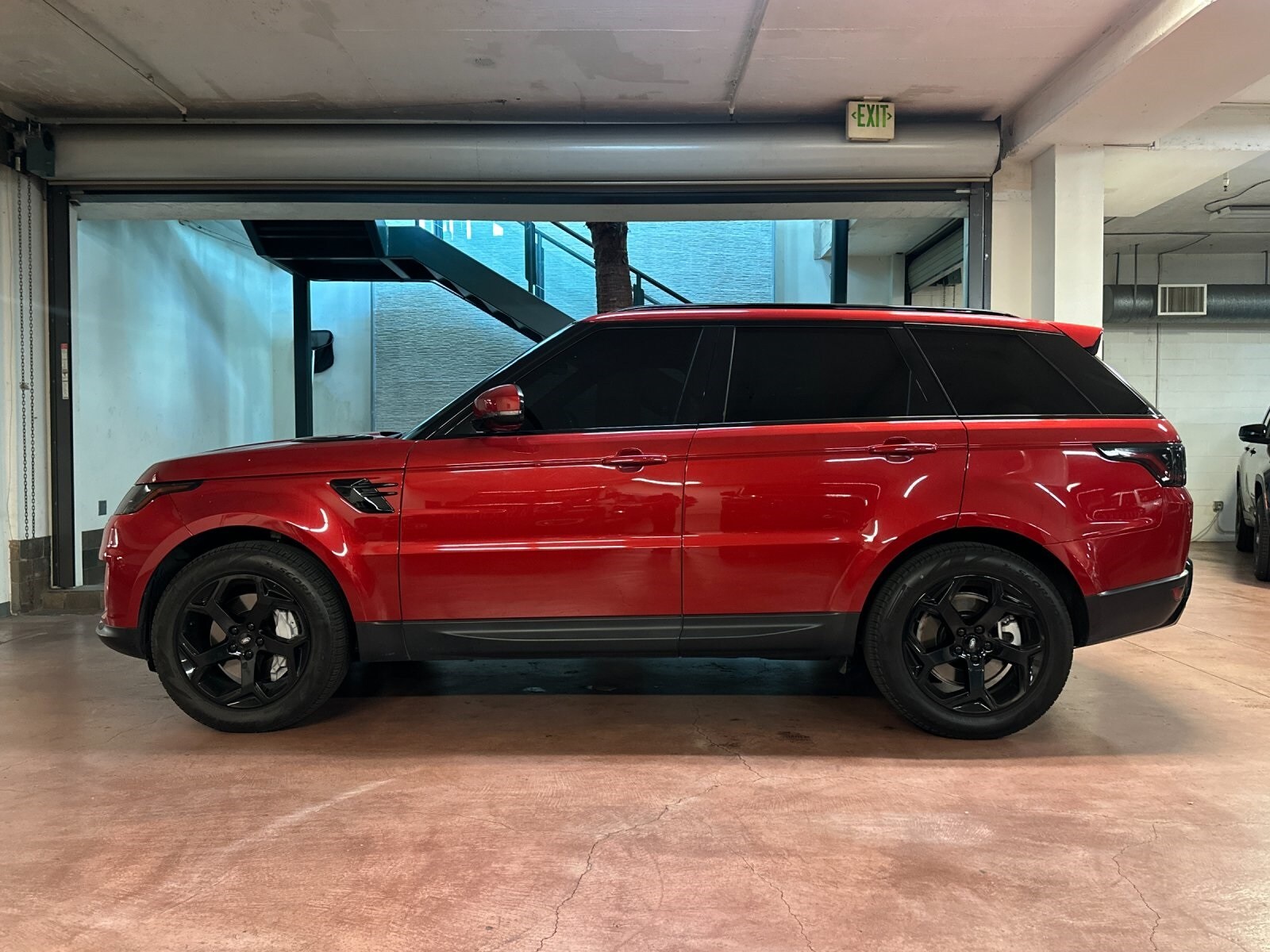 2022 Land Rover Range Rover Sport SE photo 2