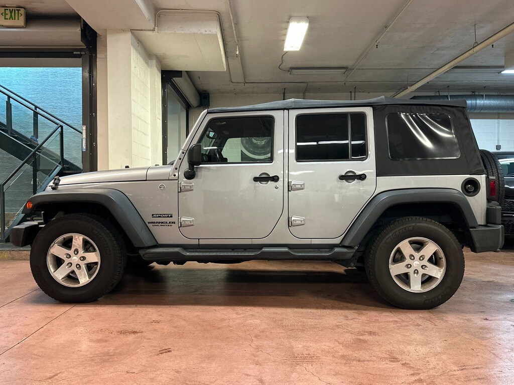 Used 2015 Jeep Wrangler Unlimited Sport SUV