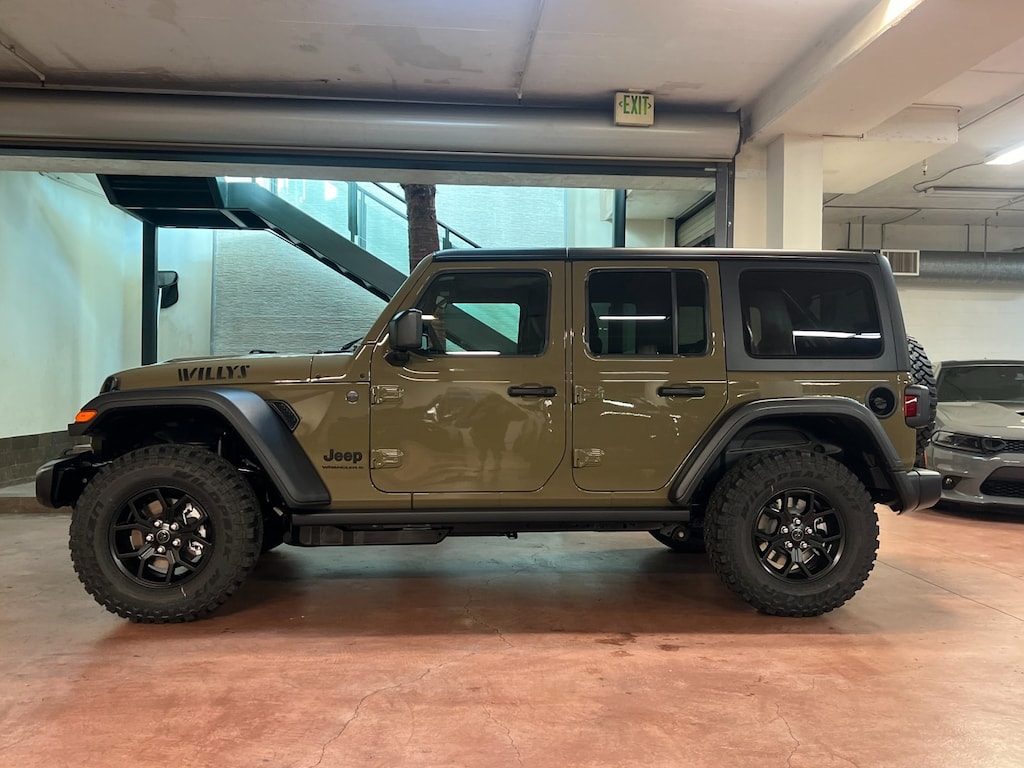 New 2026 Jeep Wrangler 4-DOOR WILLYS Sport Utility