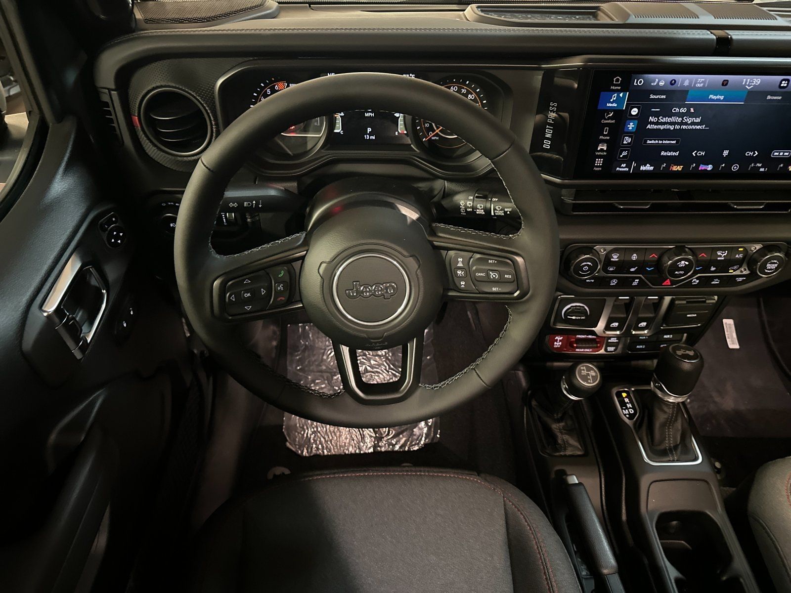 2025 Jeep Wrangler 2-Door Rubicon - Photo 13
