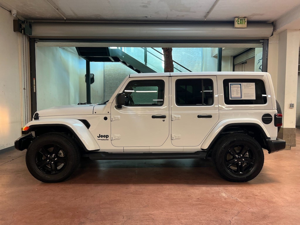 Used 2020 Jeep Wrangler Unlimited Sahara SUV