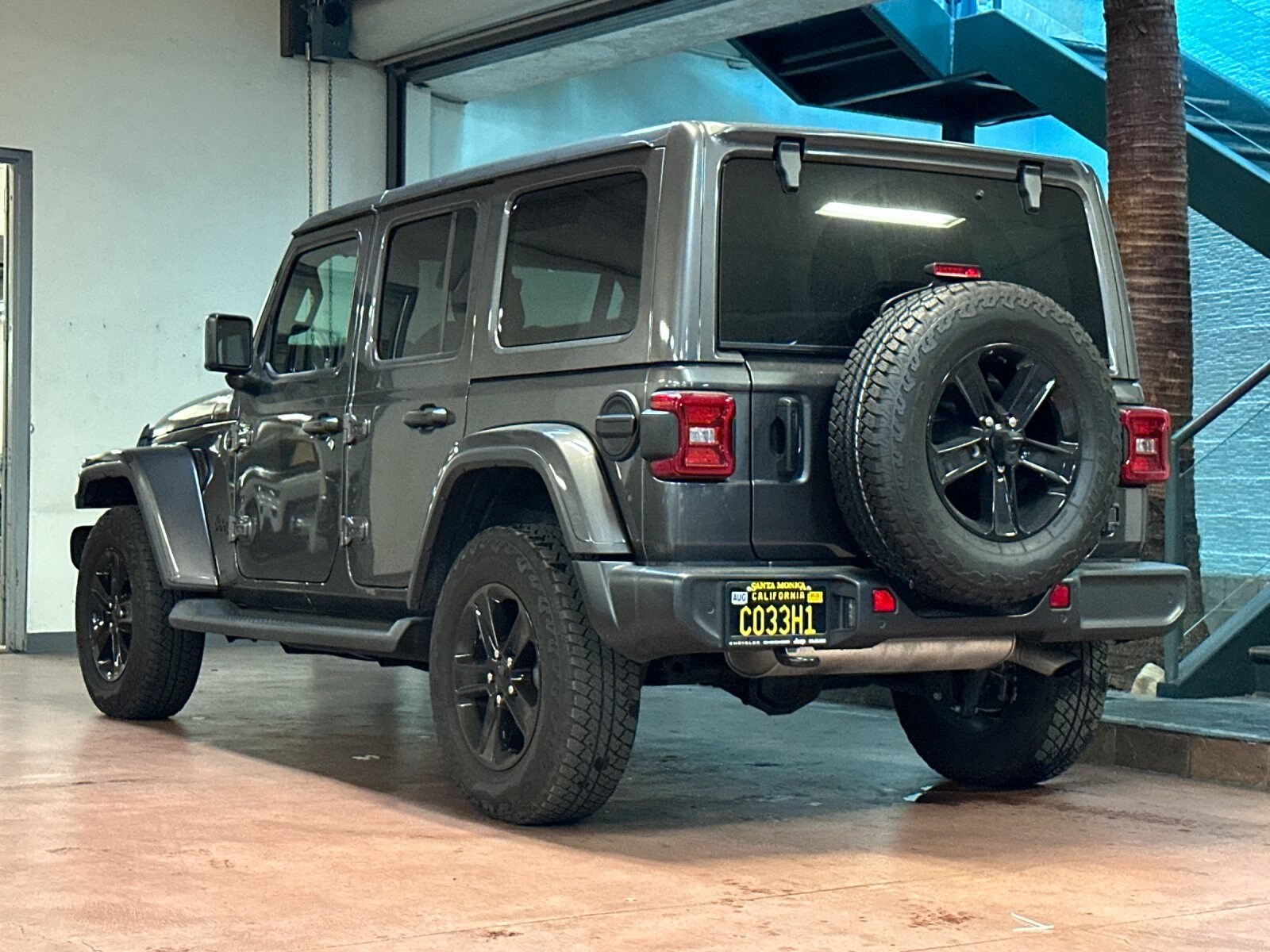 2021 Jeep Wrangler Unlimited Sahara Altitude photo 3