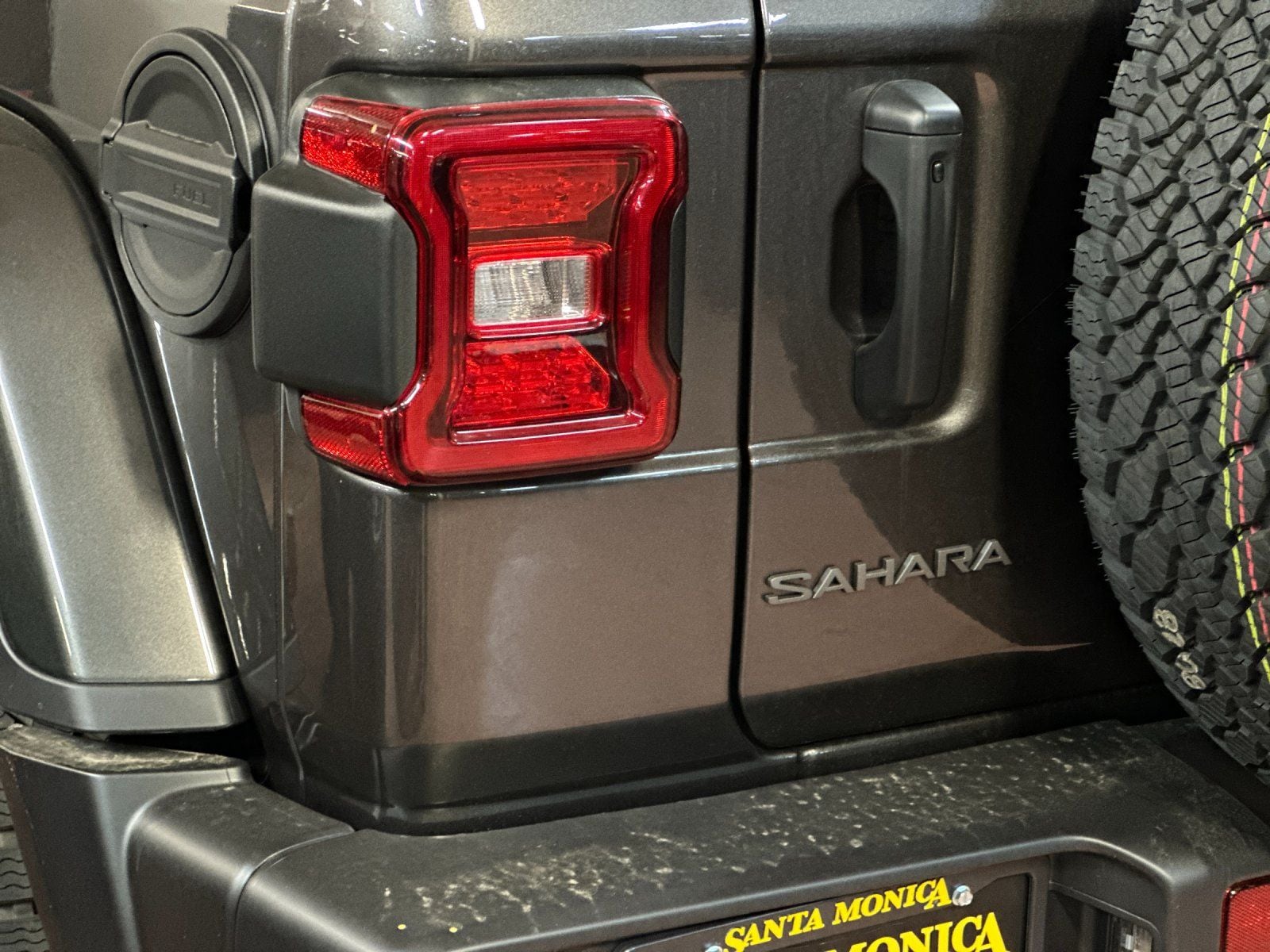 2025 Jeep Wrangler 4-Door Sahara - Photo 26