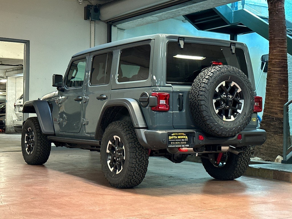 New 2025 Jeep Wrangler 4-DOOR RUBICON Sport Utility
