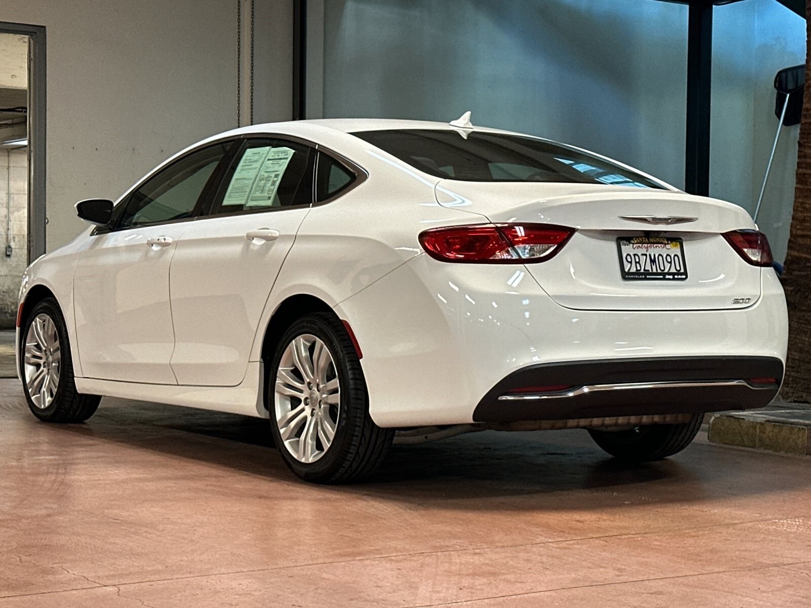 2015 Chrysler 200 Limited photo 3