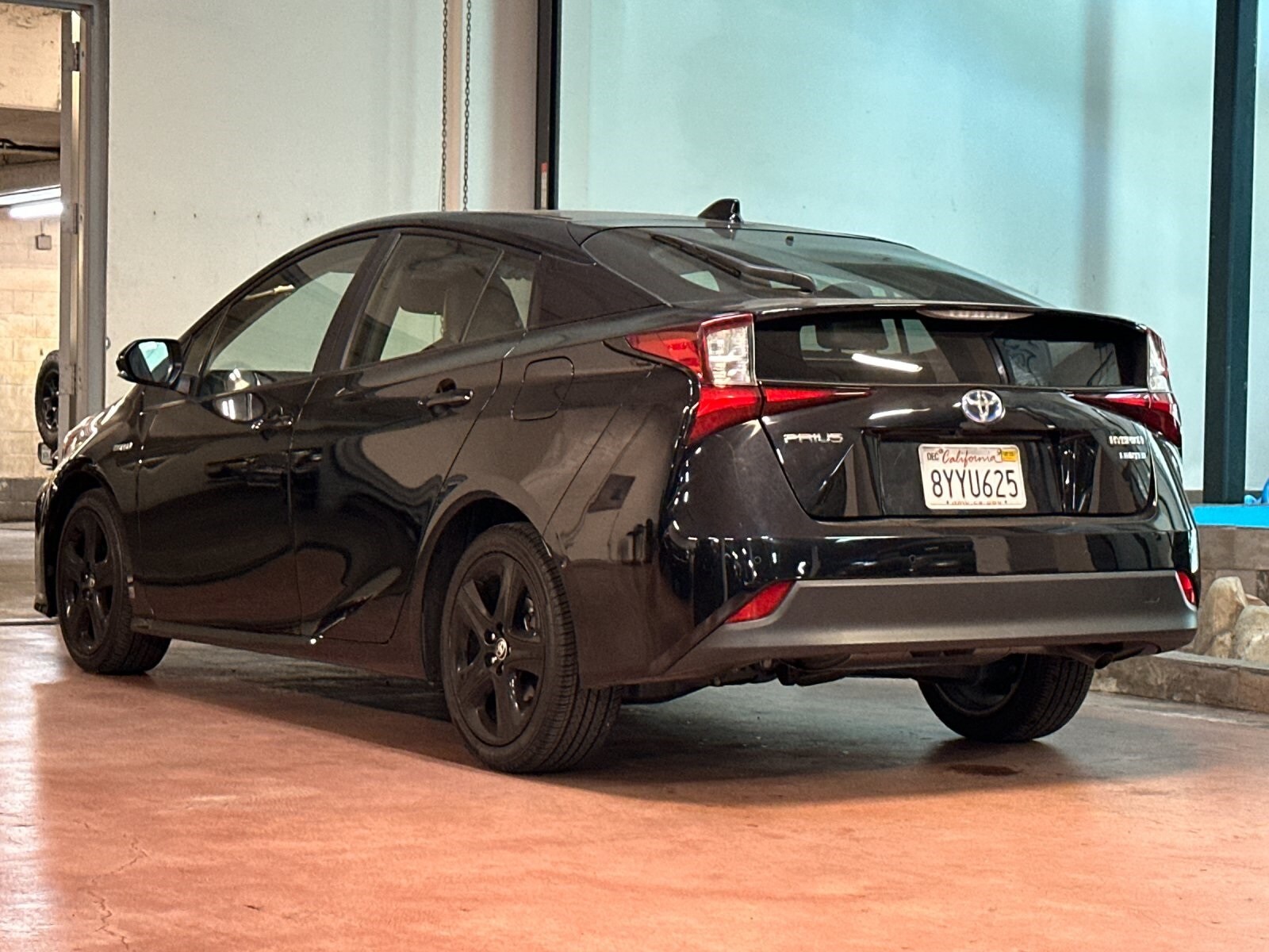 2022 Toyota Prius Limited photo 3