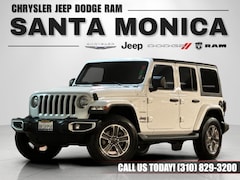 2020 Jeep Wrangler Unlimited Sahara SUV