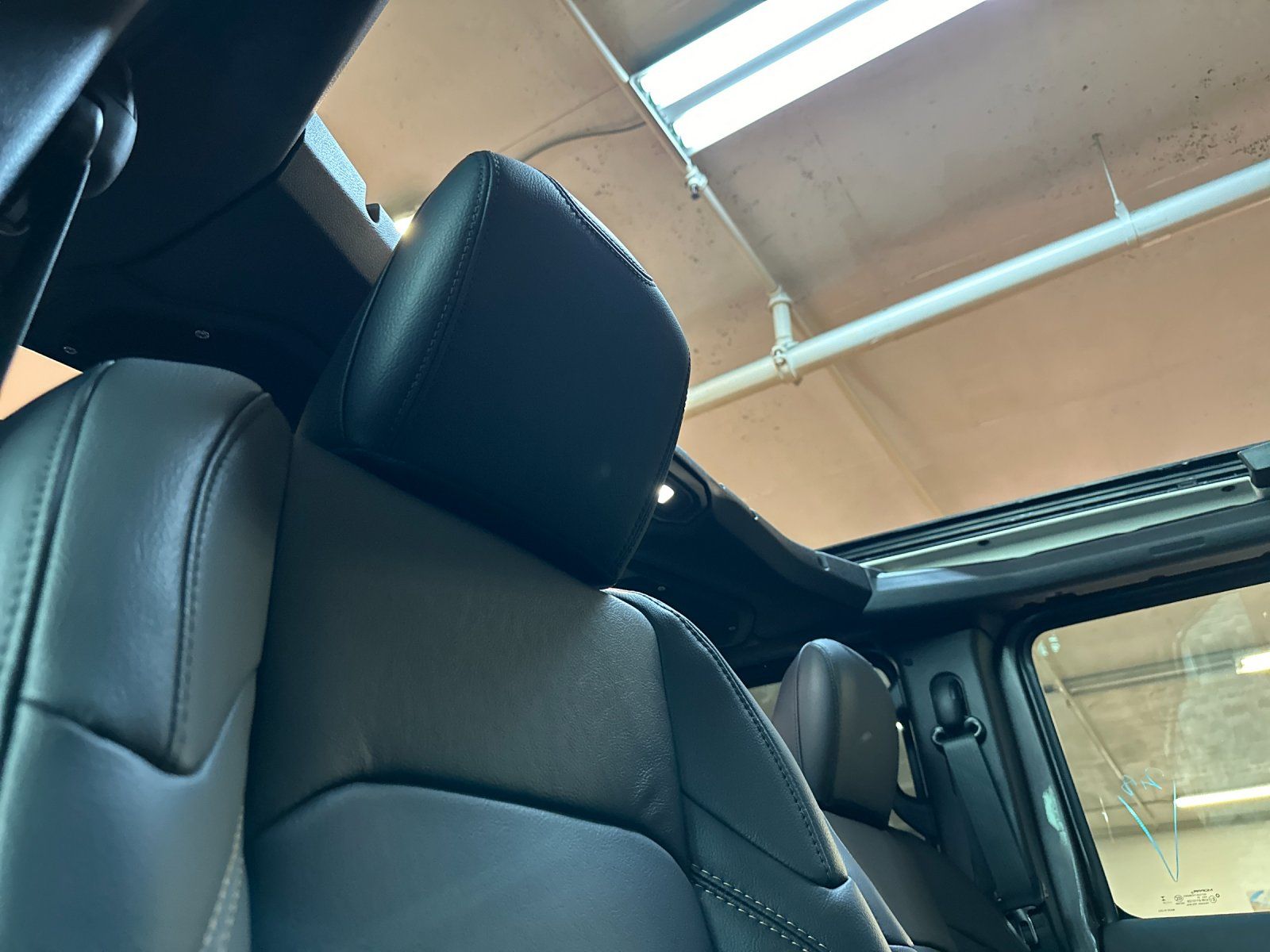 2025 Jeep Wrangler 4-Door Sahara - Photo 16