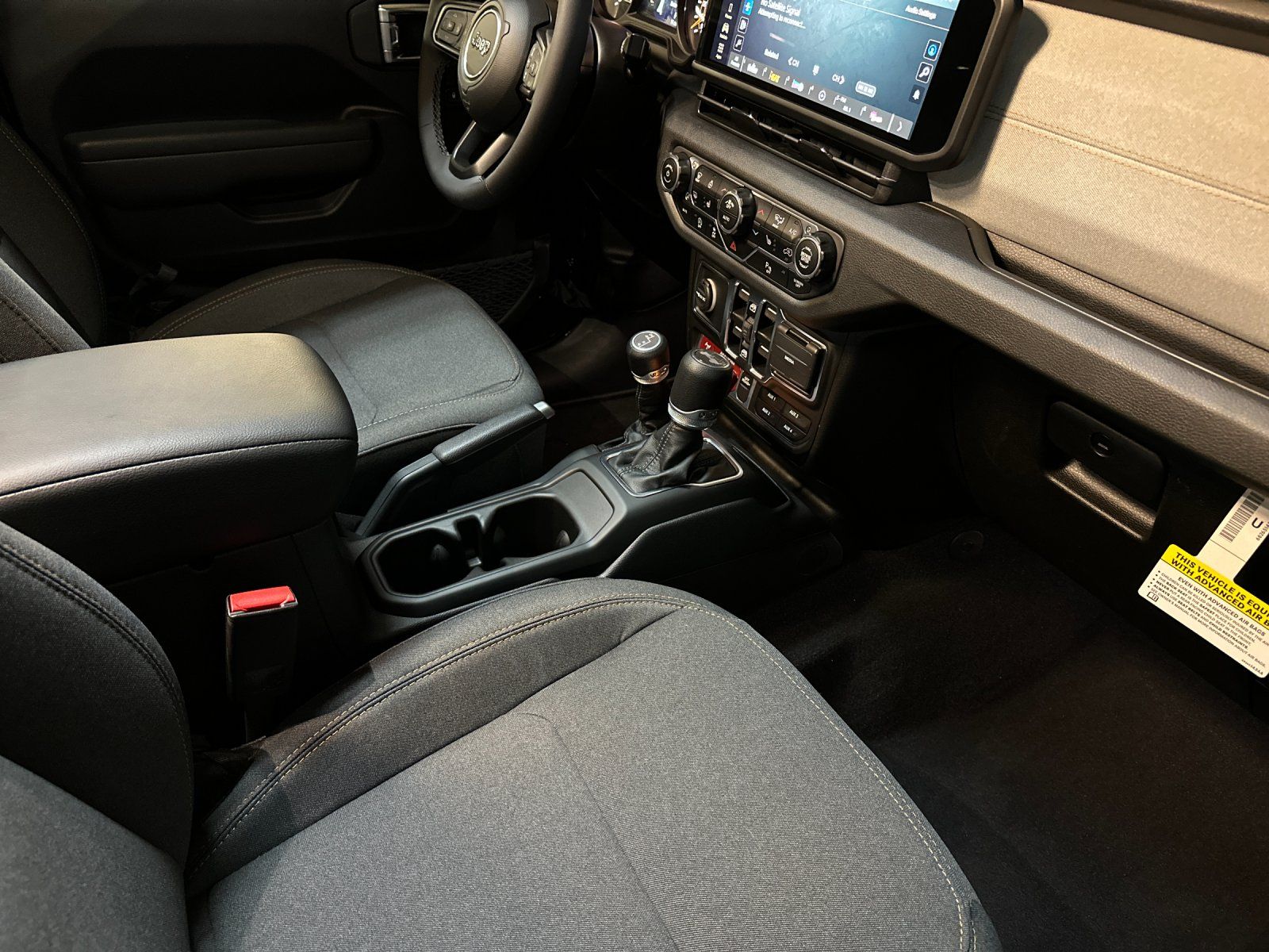2025 Jeep Wrangler 4-Door Willys - Photo 15