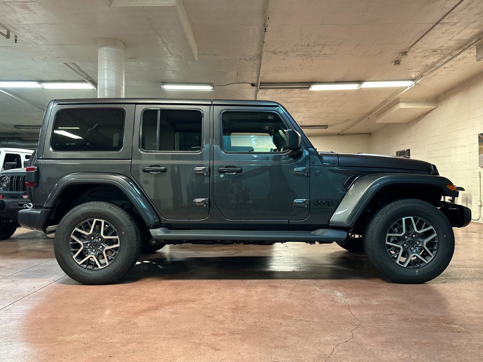 2025 Jeep Wrangler 4-Door Sahara - Photo 6