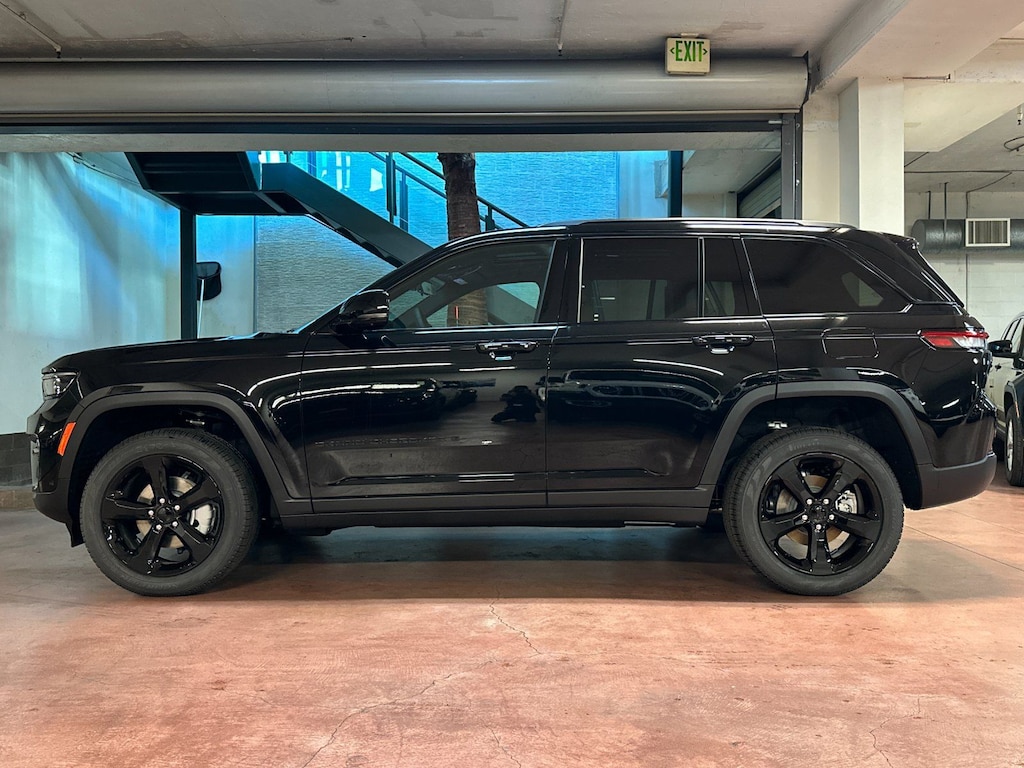 New 2025 Jeep Grand Cherokee LIMITED 4X2 Sport Utility