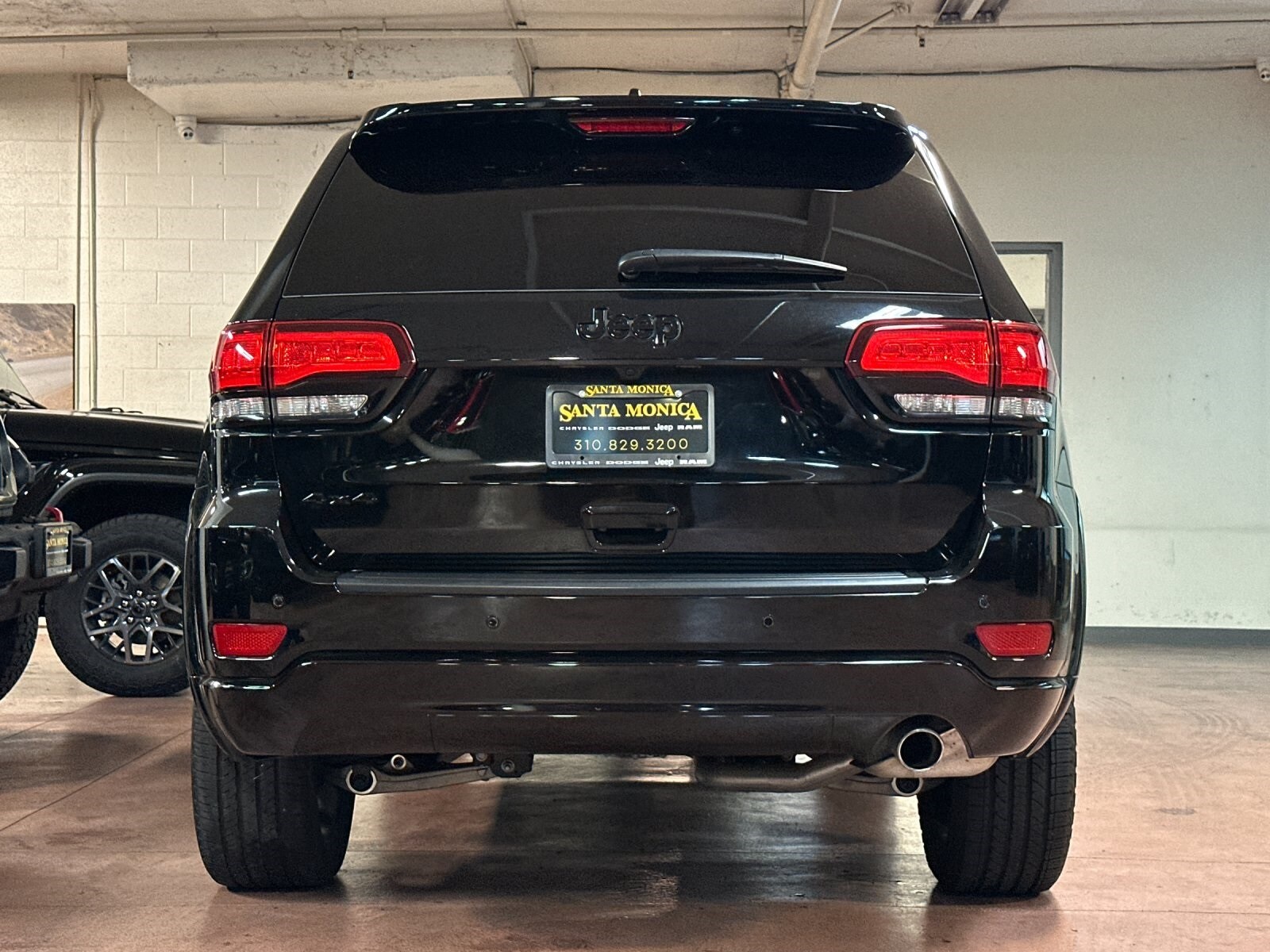 2021 Jeep Grand Cherokee Laredo X photo 4