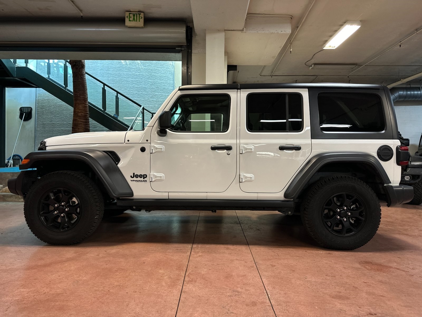 Certified 2020 Jeep Wrangler Unlimited Willys with VIN 1C4HJXDG4LW282516 for sale in Santa Monica, CA