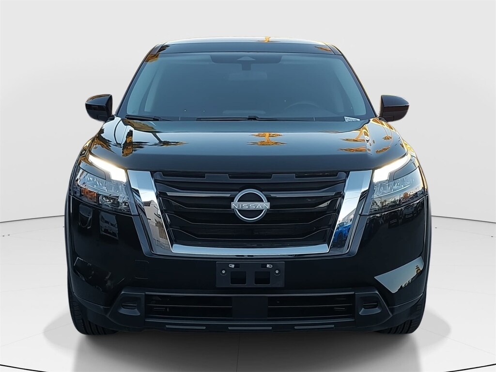 Used 2024 Nissan Pathfinder S SUV