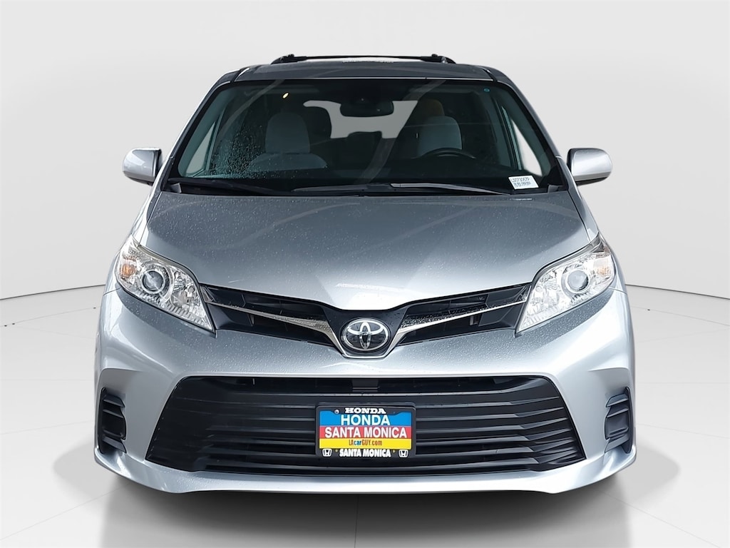 Used 2020 Toyota Sienna LE Minivan/Van