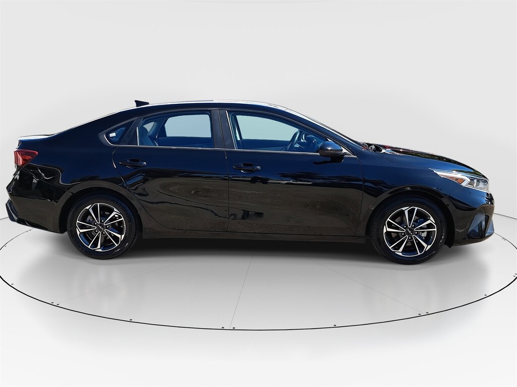 Used 2023 Kia Forte LXS Sedan