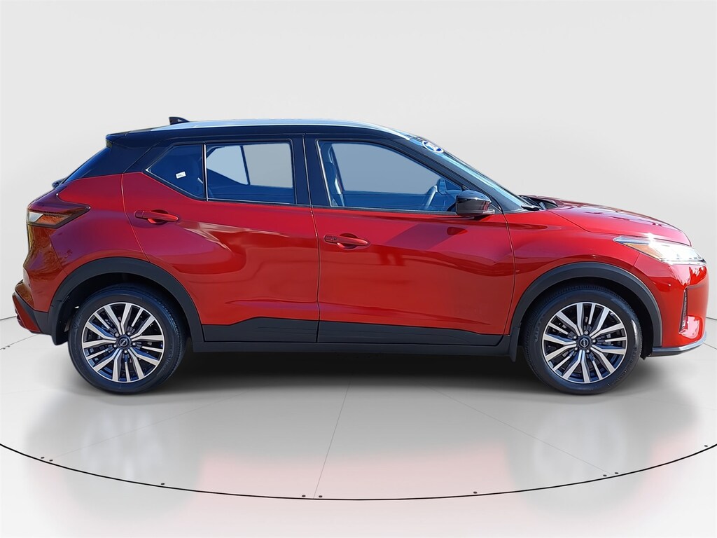 Used 2023 Nissan Kicks SV SUV