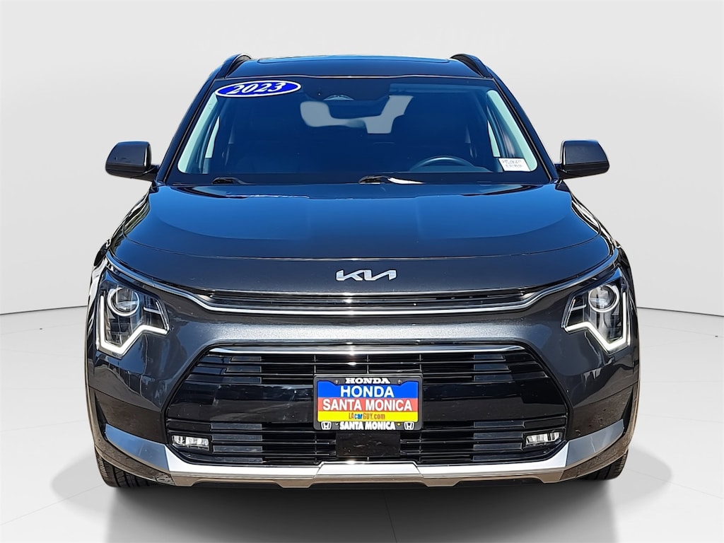 Used 2023 Kia Niro EX Touring SUV