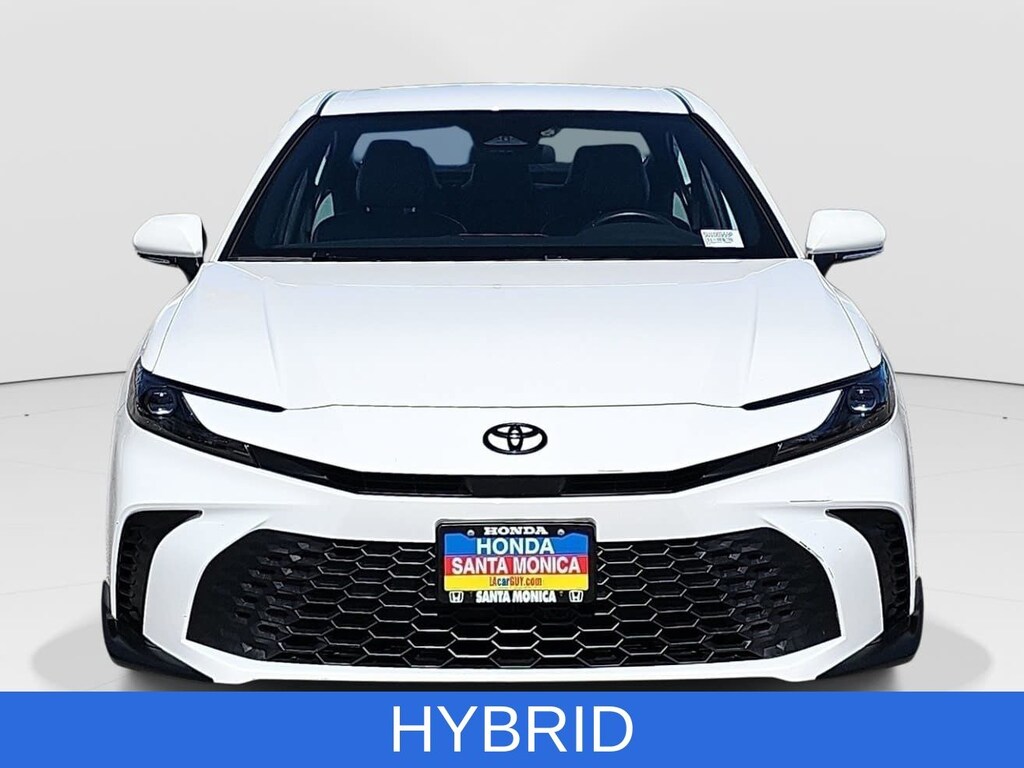 Used 2025 Toyota Camry SE Sedan