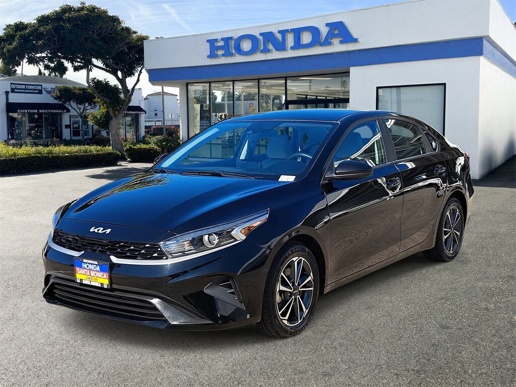 Used 2023 Kia Forte LXS Sedan
