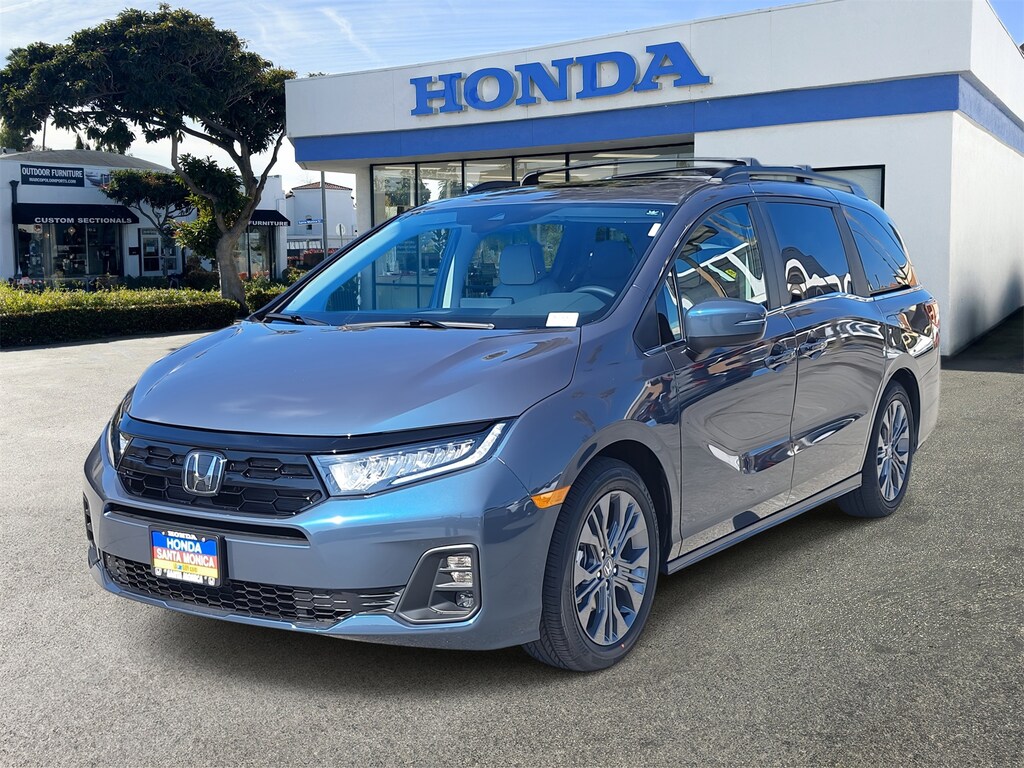 New 2026 Honda Odyssey Touring Minivan/Van