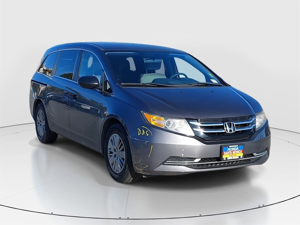 Used 2015 Honda Odyssey LX Minivan/Van