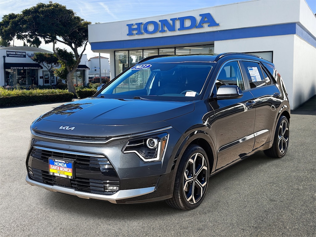 Used 2023 Kia Niro EX Touring SUV