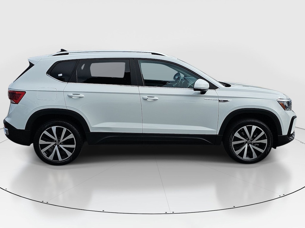 Used 2022 Volkswagen Taos 1.5T SE SUV