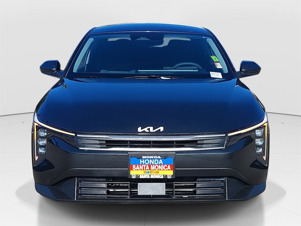 New 2025 Kia K4 LXS Sedan