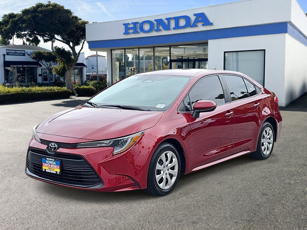 Used 2024 Toyota Corolla LE Sedan