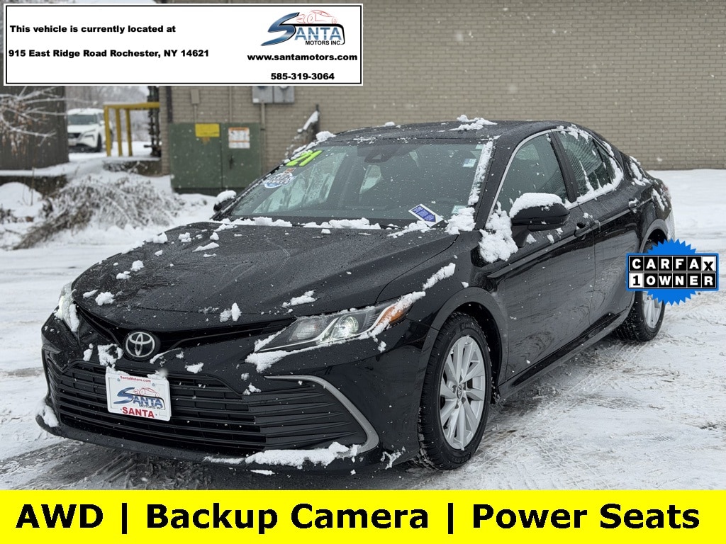 2021 Toyota Camry LE's photo