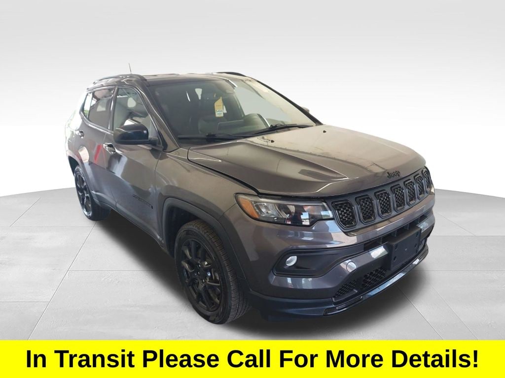 Used 2023 Jeep Compass Latitude SUV