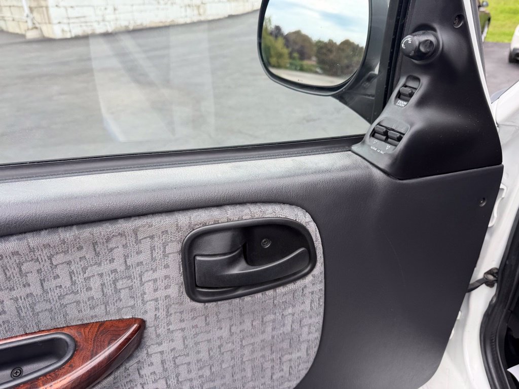 2002 Dodge Ram Van Base - Photo 9